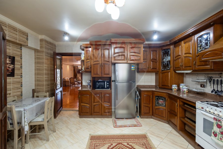 Apartment for rent 305 m Smouha (villa area)