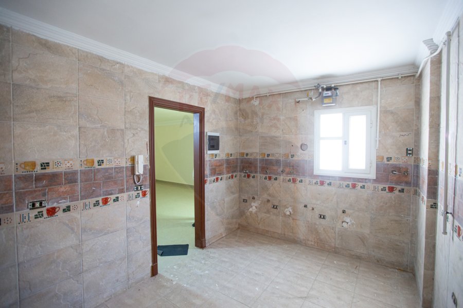 Apartment for sale 235 m Smouha (Steps from Mostafa kaml and bahaa el din ghatwary)