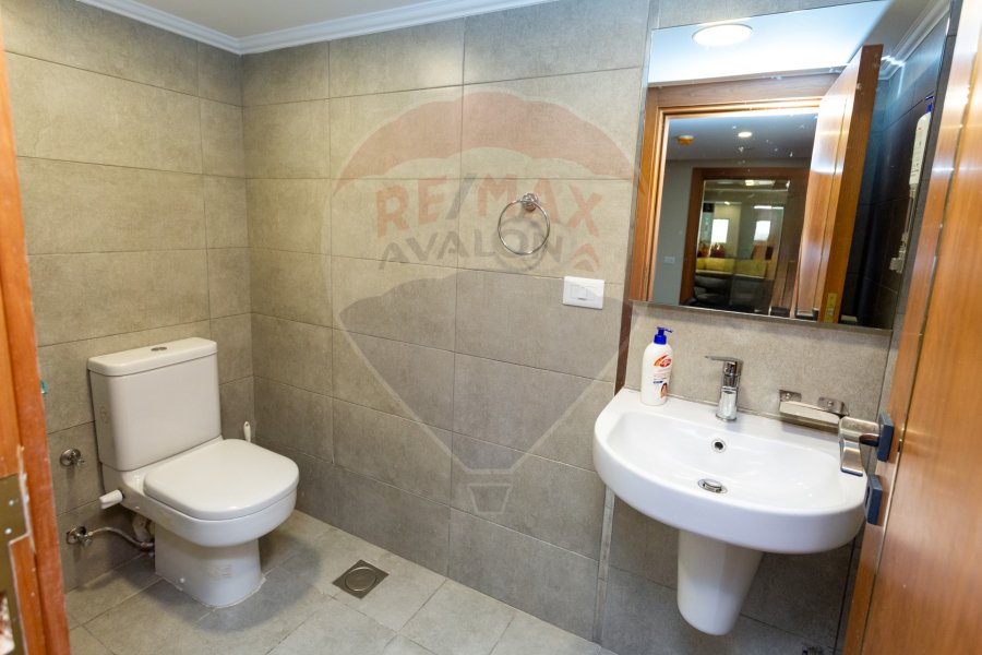Shop + Mezzan for rent 500 m Louran (Shaarawy St)