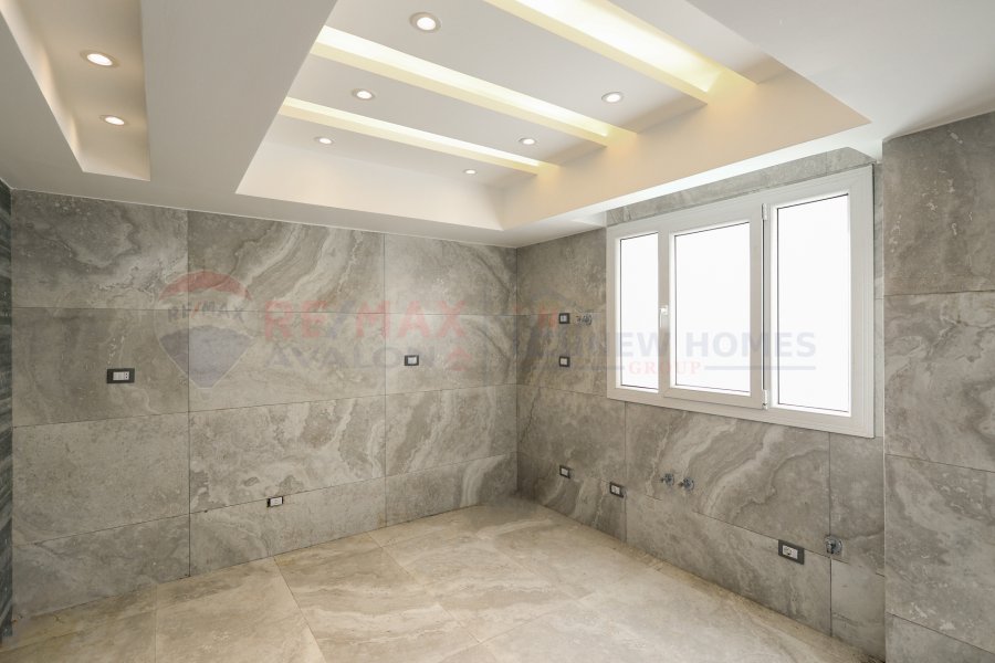 Stand alone villa for sale North Coast (Marseilia Beach 4 - Sidi Abdelrahman) 900 m