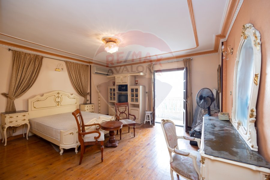 Apartment for sale 204 m gleem (Steps from Royal Jewelry Museum)