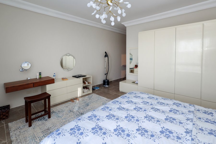 Villa for sale in Ras Al-Hikma (La Vista) - 220 m