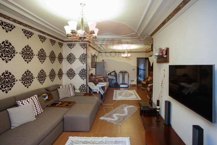 Apartment for sale 245 m Jnaklis (El-bohera St.)