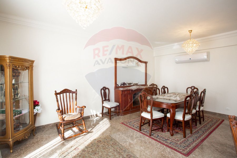 توين هاوس للإيجار 270 م الكينج مريوط (  چيوار )