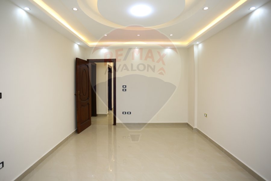 Apartment for sale 216 m Miami (Mohamed Awad St.)