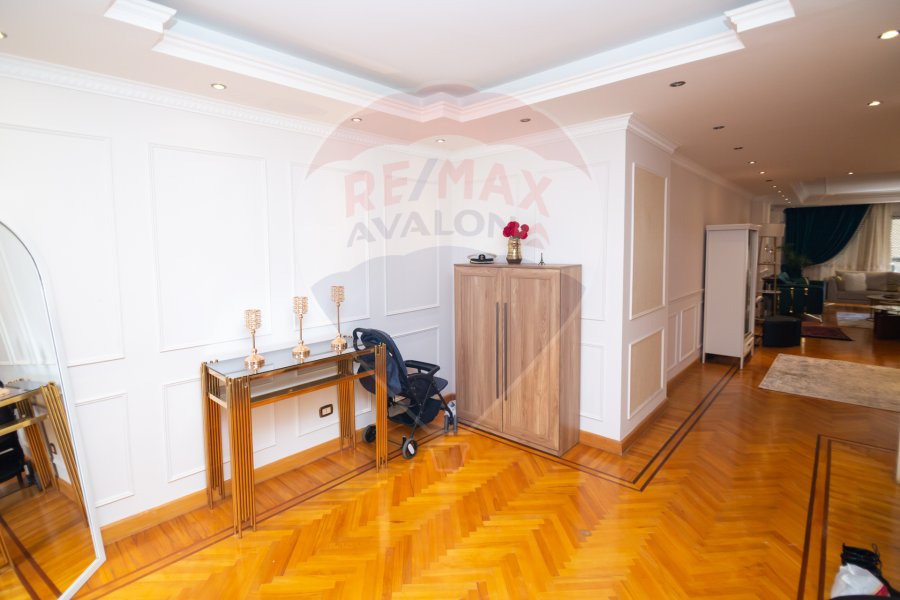 Apartment for sale 198 m Roushdy (Ibrahim Helmy St.)