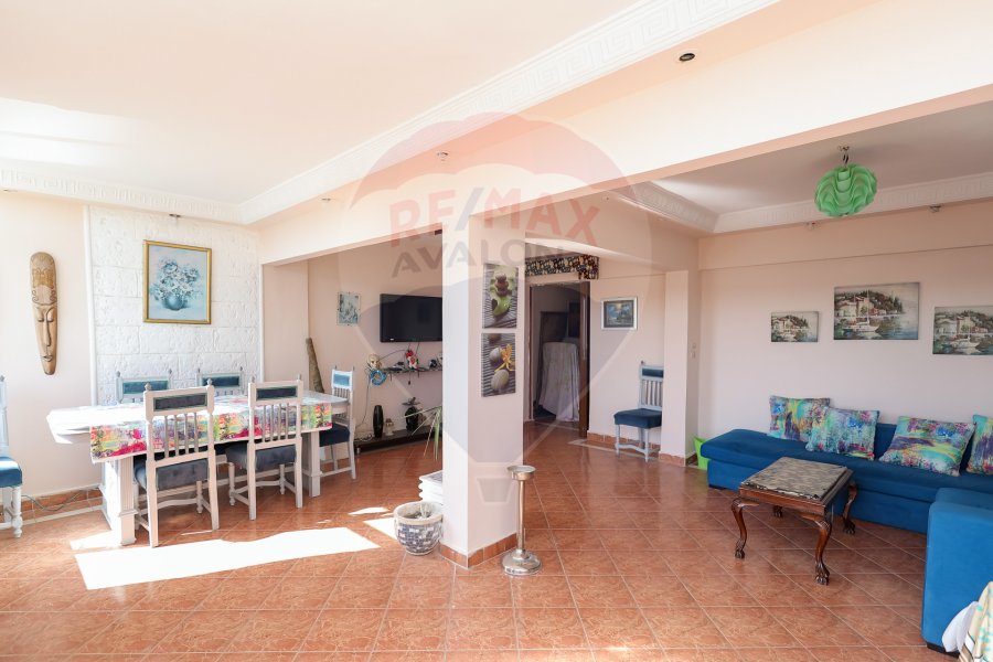 Apartment for sale 130 m Al-Mamoura Beach (Al-Nasr st.)