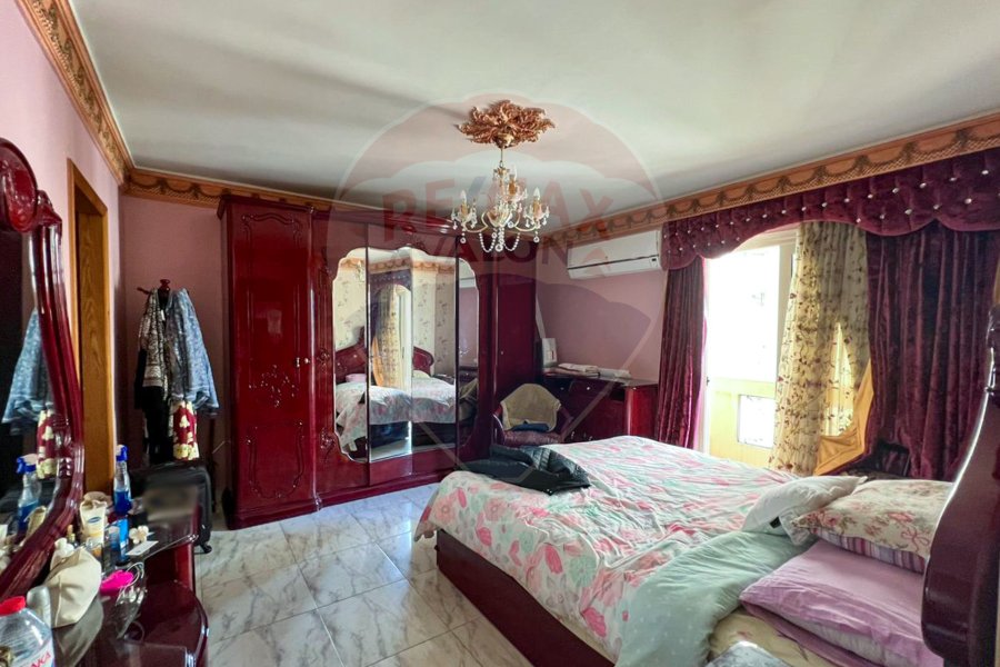 Apartment for sale 220 m Smouha (Fawzy Moaaz St. - Kiroseiz Towers)