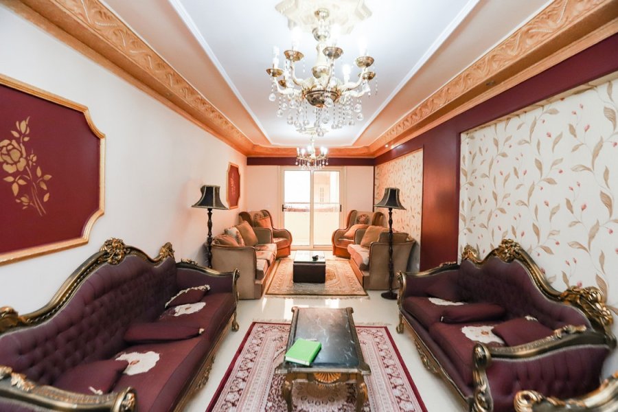 Apartment for sale 200m El-Mandra (Collage of islamic studies)
