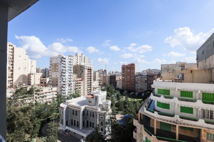 شقة للبيع 254م سابا باشا (عمارة السرايا رويال بلازا)