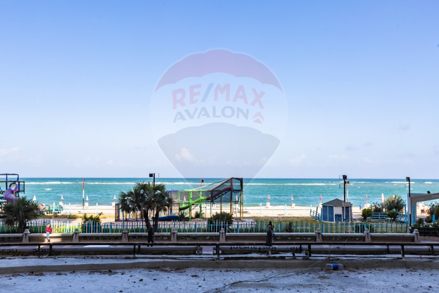 Administrative apartment for sale 170 m AL Mandara (Directly on the sea)