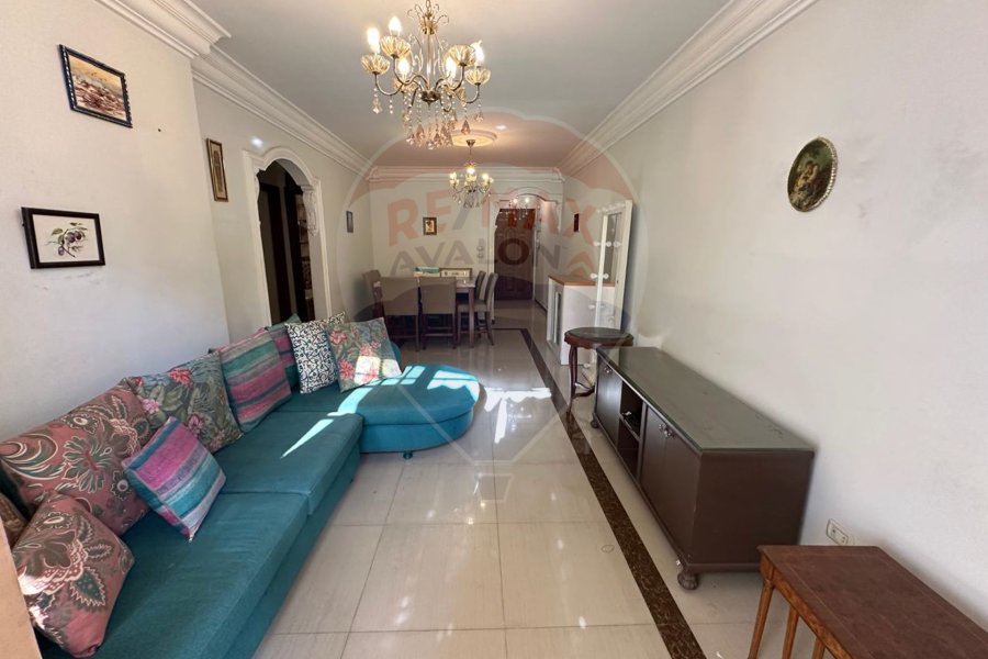 Apartment for rent 126 m Moharam Bek (Mnasha St - Brand building)