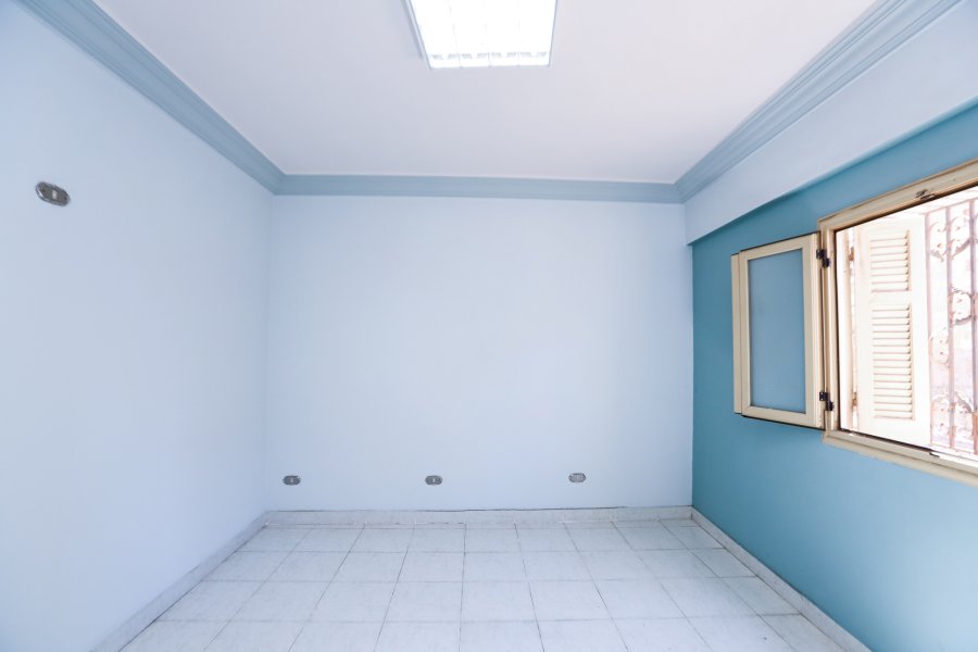 administration Apartment For Sale 164 m Smouha (Toot ankh Amon St.)