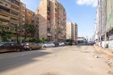 محل + ميزان للإيجار 170 م سموحة (بجوار مول الزهران)