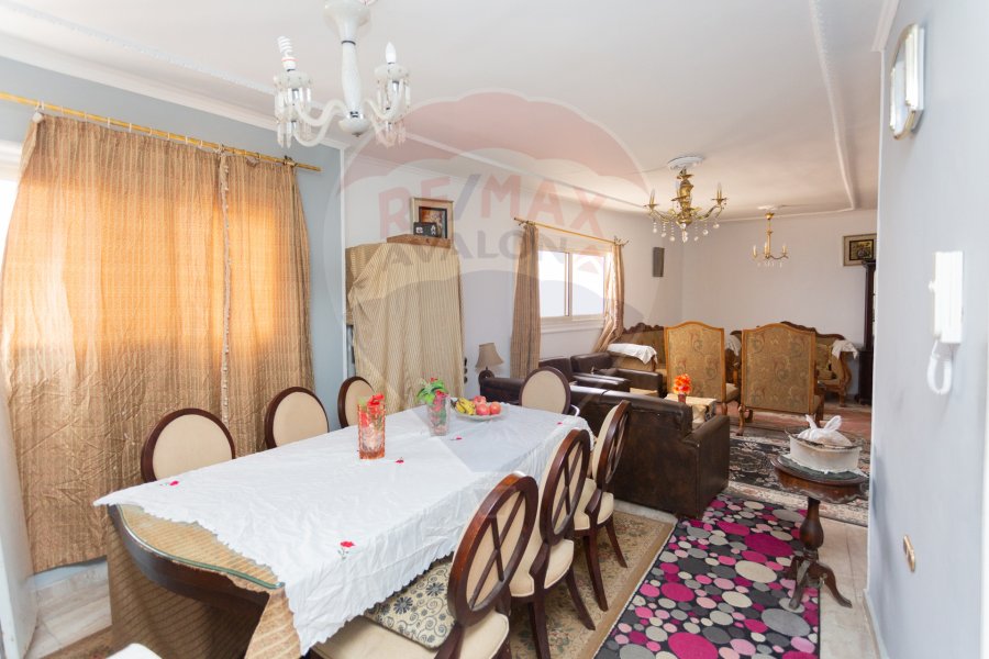 Apartment for sale 175 m Louran (Directly on the sea)