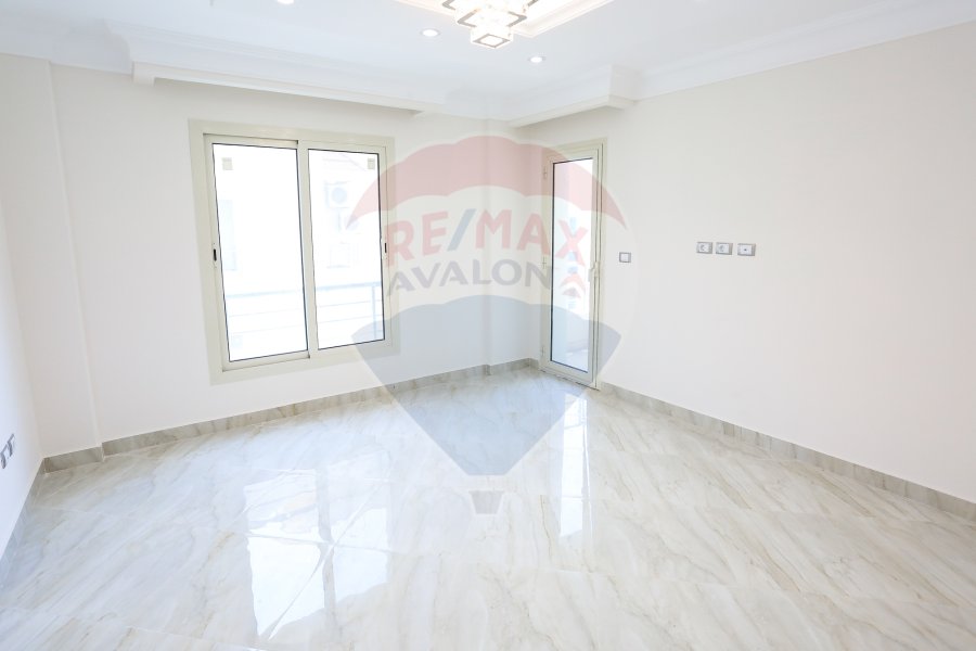 Apartment for Sale 526 m smouha (antonides compound)