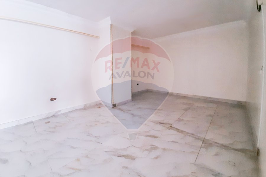 Administrative Unit For Rent 165 m Al Ibrahimiah ( directly on Abo Qeer St )