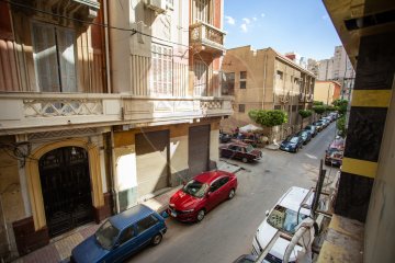 Administrative headquarters for sale 600 m Raml Station