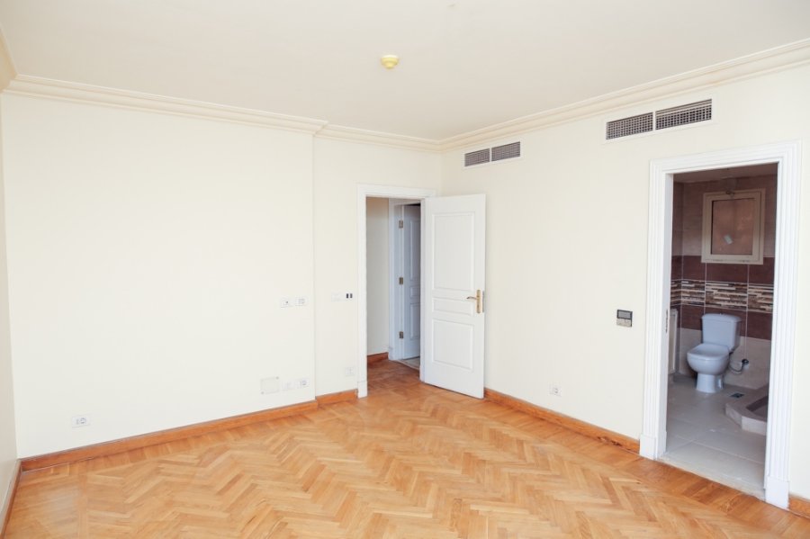 Apartment for sale 225m Smouha - Lotus Tower (Fawzi Moaz St)