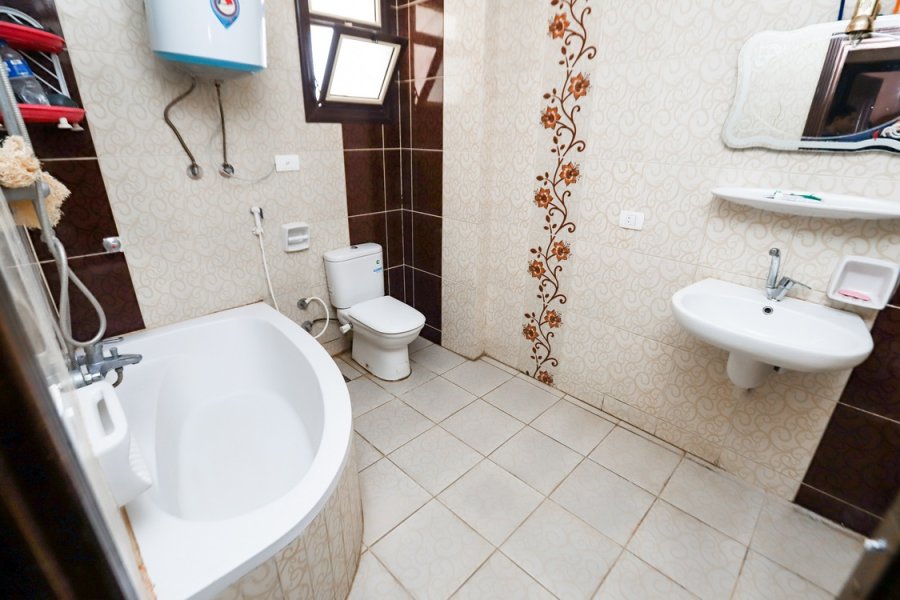 Apartment for sale 200m El-Mandra (Collage of islamic studies)