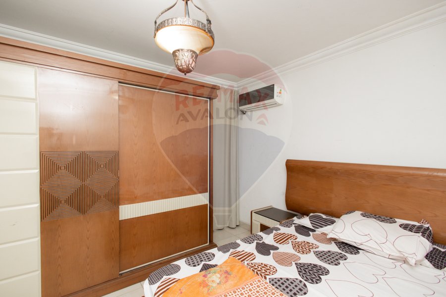 Apartment for sale 170 m Maamoura Beach (steps from the sea)