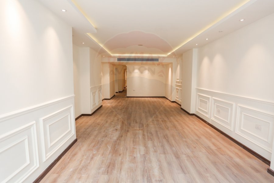Shop + Mizzan for rent 750 m Sidi Gaber (Abo Qur st)