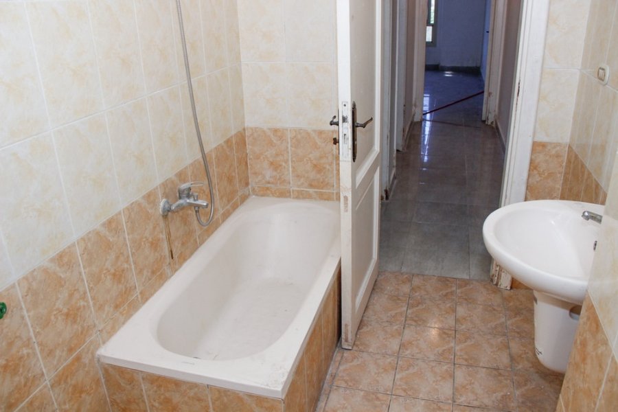 Apartment For Sale 140m El-Montaza (Royal Plaza Towers)