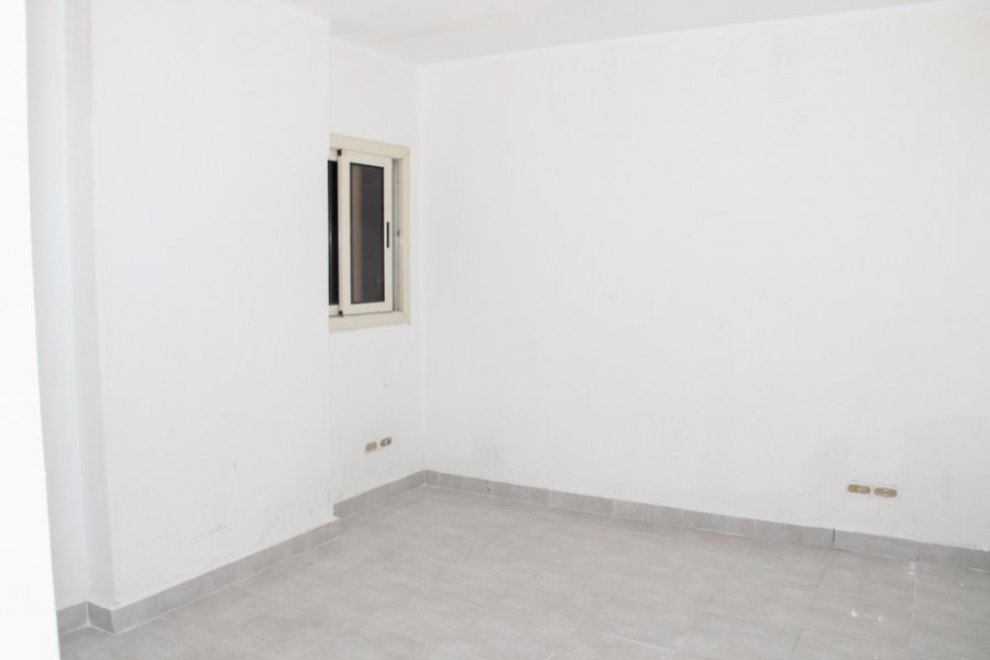 Apartment For Sale 140m El-Montaza (Royal Plaza Towers)