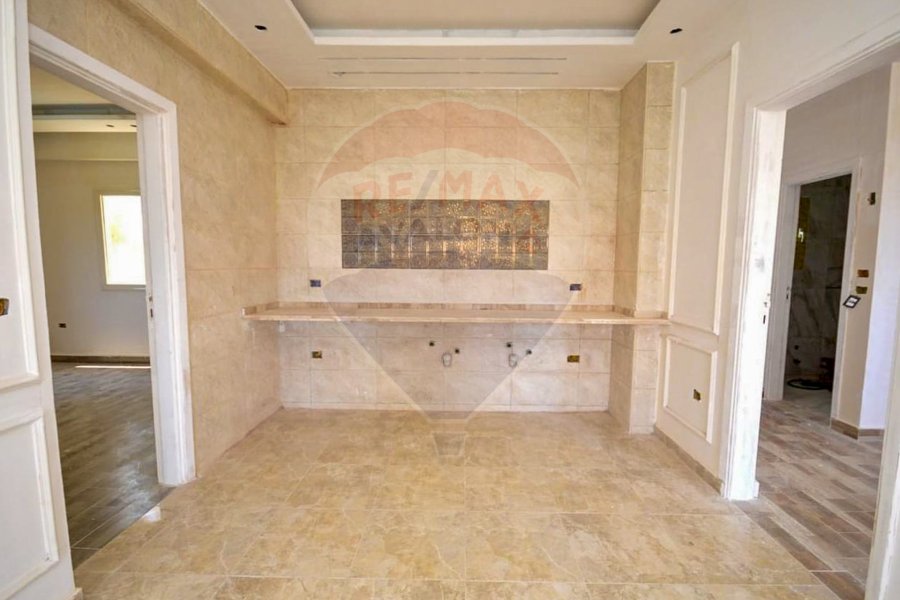 Standalone villa for sale 513 m King Mariout (steps from Aknesh Village)