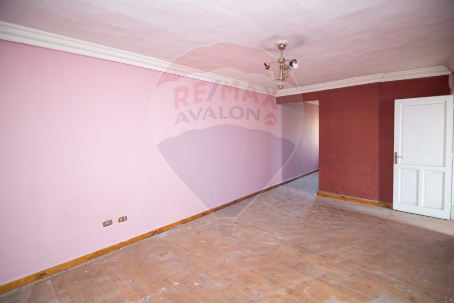 Apartment for sale 300 m Louran (in front of Shaarawy St.)