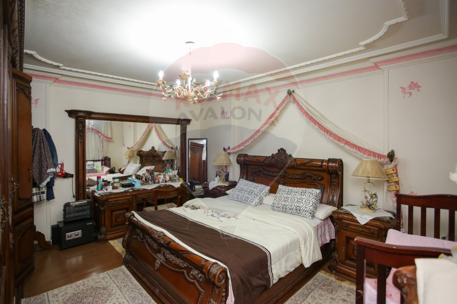 Apartment for sale 245 m Jnaklis (El-bohera St.)