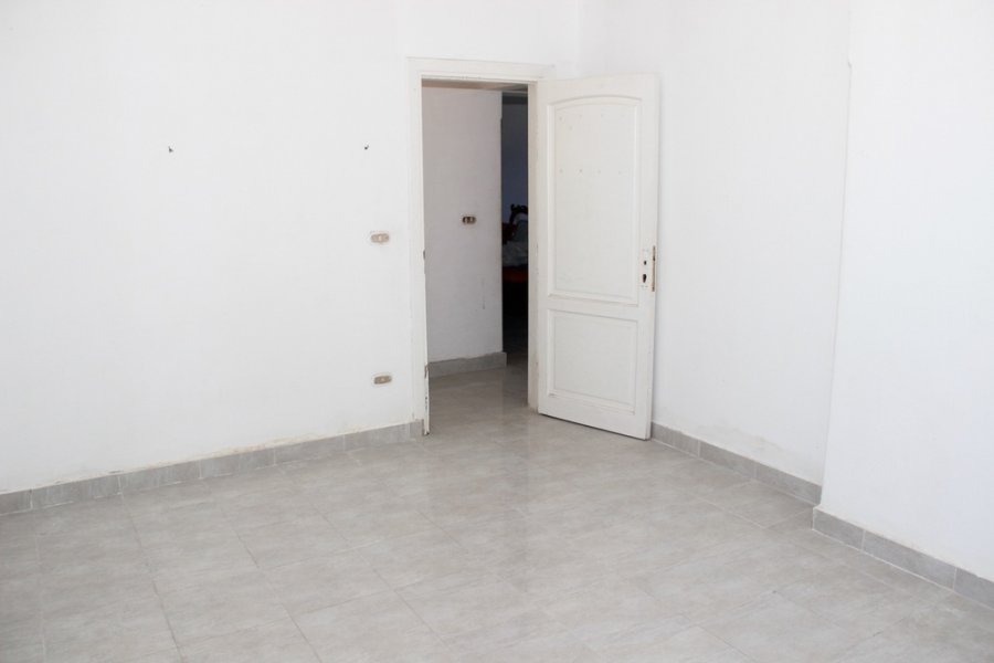 Apartment For Sale 140m El-Montaza (Royal Plaza Towers)