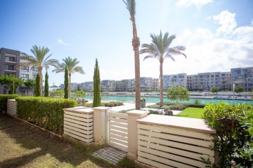 Ground chalet with garden for sale 345 m Marassi (Marina 1)