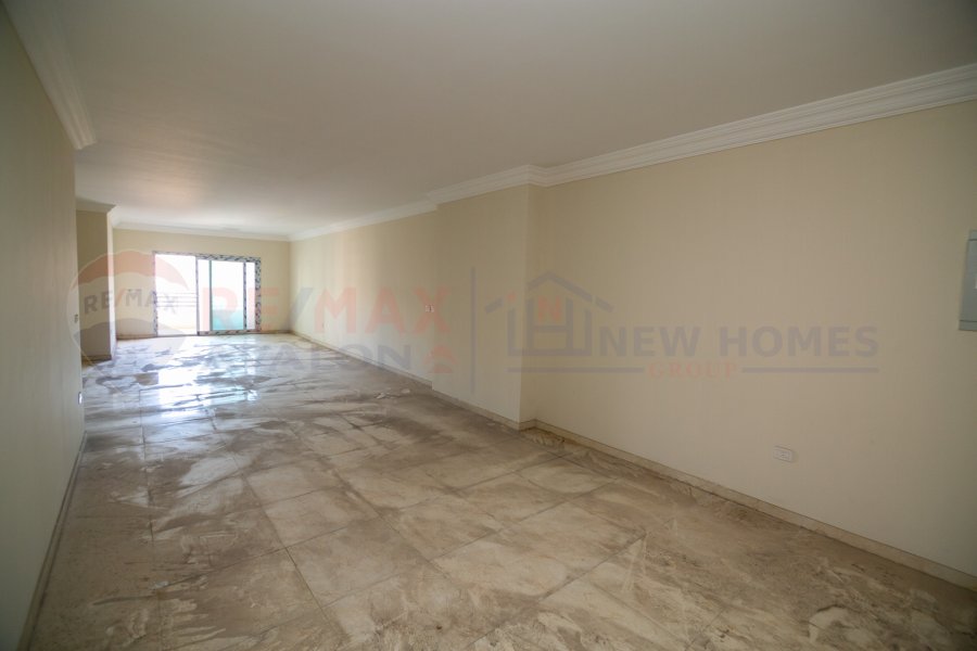 Apartment for sale 250 m Louran (Ibrahim Nasr St.)