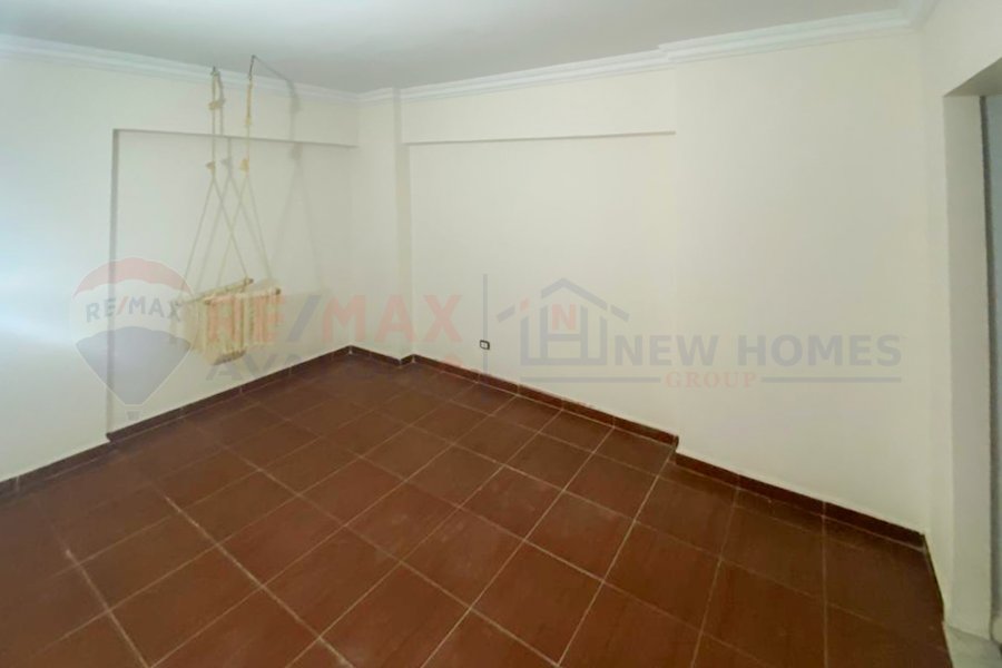 Apartment for sale 100 m Gleem (Zahran Roushdy st.)