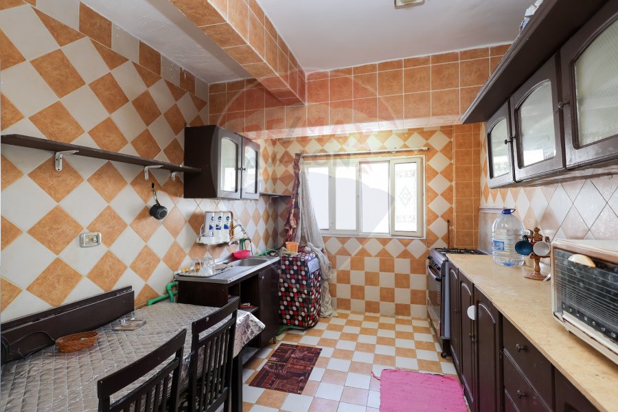 Apartment for sale 130 m Al-Mamoura Beach (Al-Nasr st.)