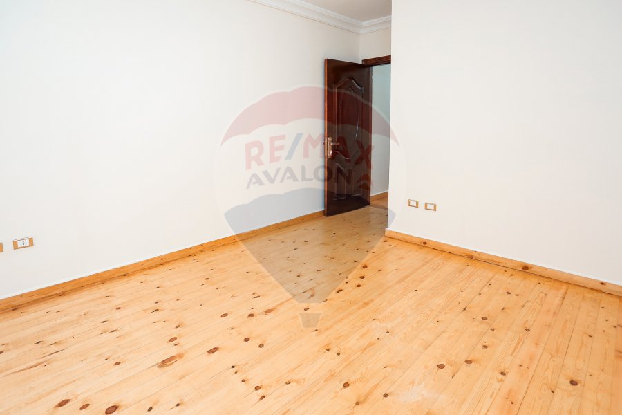 Apartment for sale 195 m Stanley (Abdel Aziz Fahmy Street)