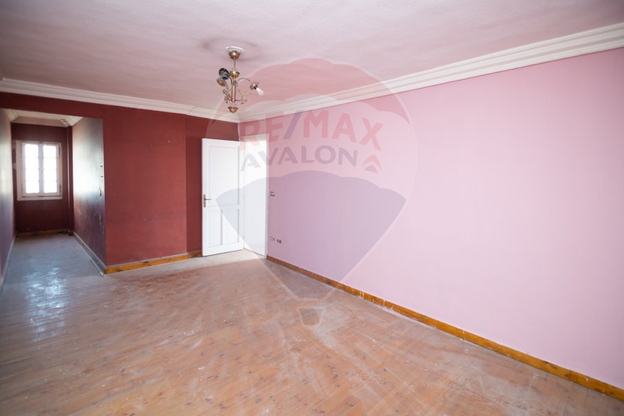 Apartment for sale 300 m Louran (in front of Shaarawy St.)