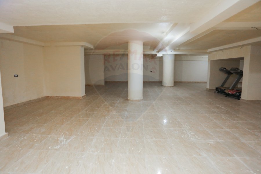 مسطح تجاري للبيع 300 م سيدي بشر (ش جمال عبد الناصر)