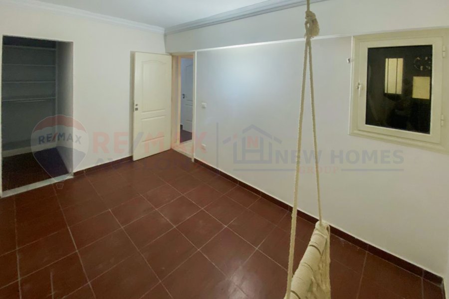 Apartment for sale 100 m Gleem (Zahran Roushdy st.)
