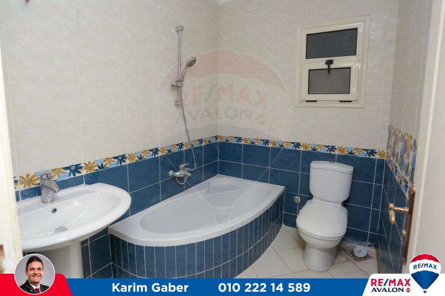 Apartment for sale 198 m Smouha (Continental Towers - Fawzy Moaz St.)