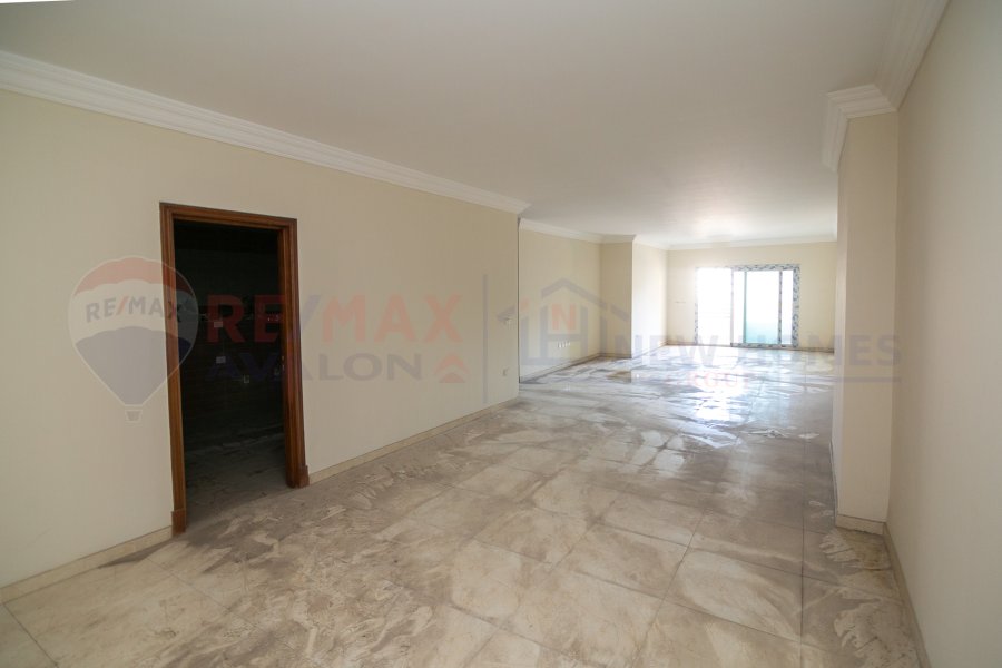Apartment for sale 250 m Louran (Ibrahim Nasr St.)