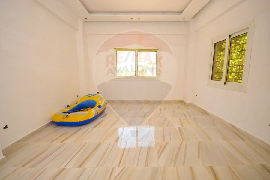Standalone villa for sale 513 m King Mariout (steps from Aknesh Village)