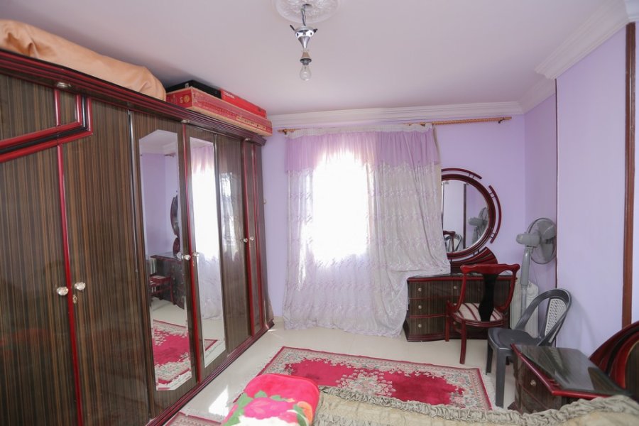 شقة للبيع 150م سيدي بشر ( ثاني نمره من البحر )