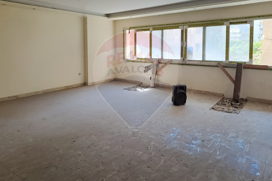 Mizzan for rent 270 m Zizinia (Garbo Bek St.)