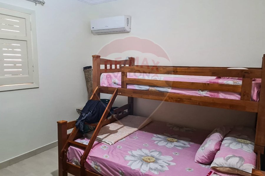 شاليه ارضي بحديقة 88 م + حديقة 140 م الساحل الشمالى (قرية قرطاج ك 81)-