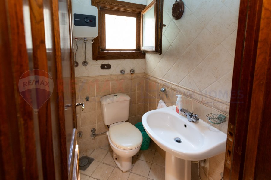 Triplex apartment for sale 220 m Stanly (near to the sea)