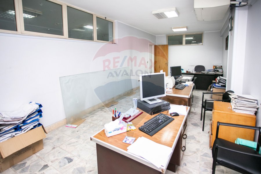 Administrative Unit For Sale 200 m Sedi Beshr ( Mohamed Nagib Square - Sea View)- Suitable For All Activities