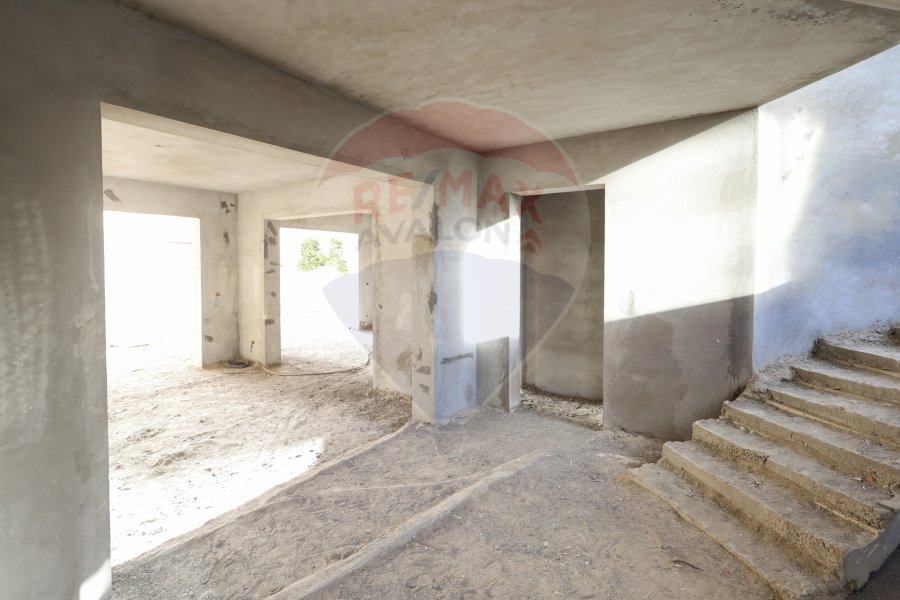 Stand alone villa for sale 840 m King Mariot (Alex West - Antoniades - model V3)