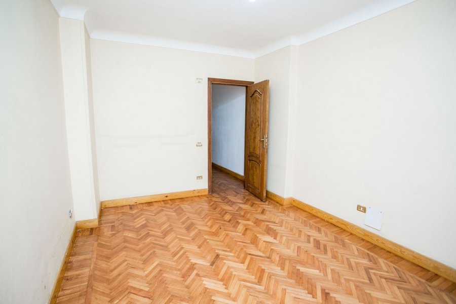 Apartment for rent 220m Gleem (Abo Qir St.)